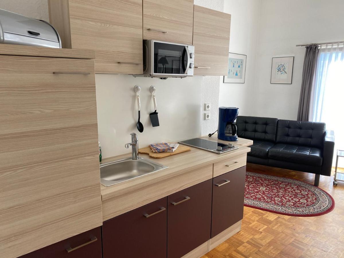 Apartmenthaus Zentrum Komfort Apartments Mit Minikuchen Verschiedener Grossen Кассель Екстер'єр фото