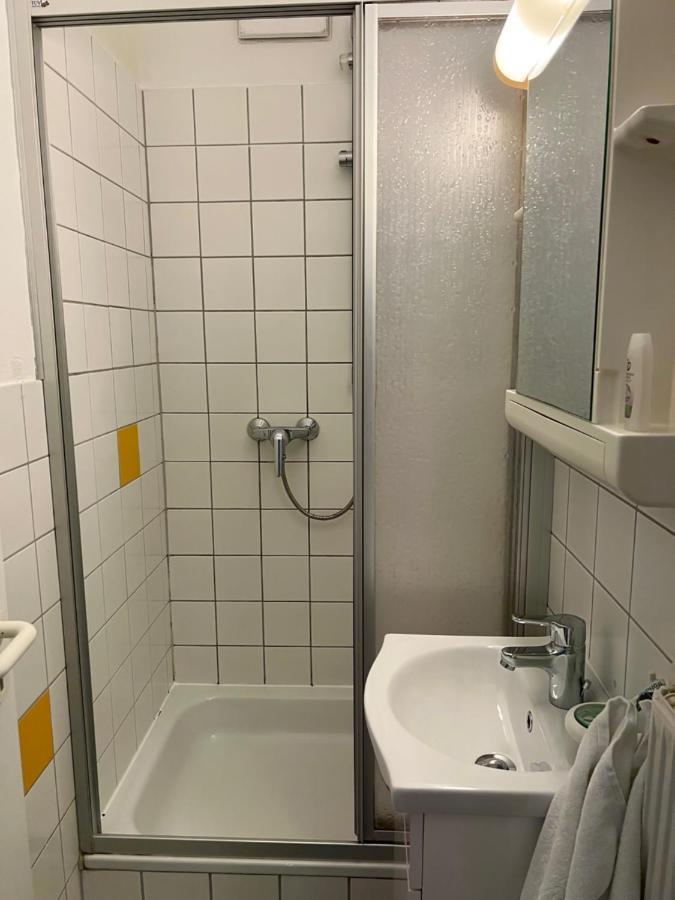 Apartmenthaus Zentrum Komfort Apartments Mit Minikuchen Verschiedener Grossen Кассель Екстер'єр фото