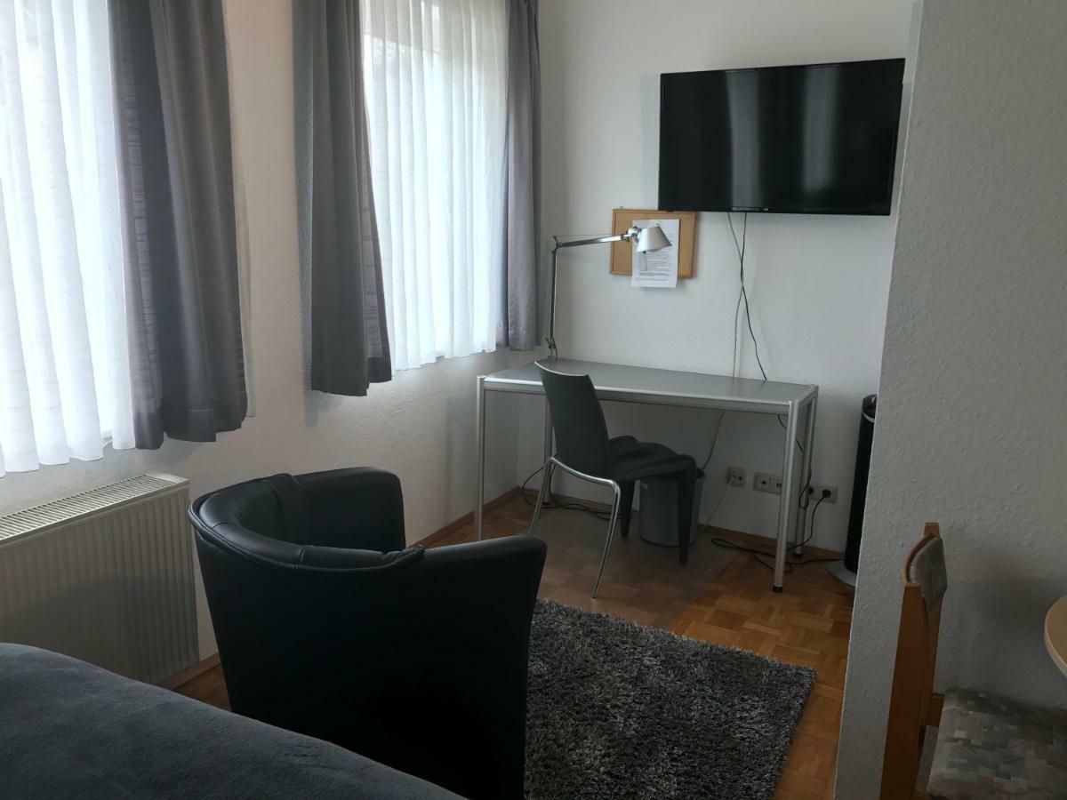 Apartmenthaus Zentrum Komfort Apartments Mit Minikuchen Verschiedener Grossen Кассель Екстер'єр фото