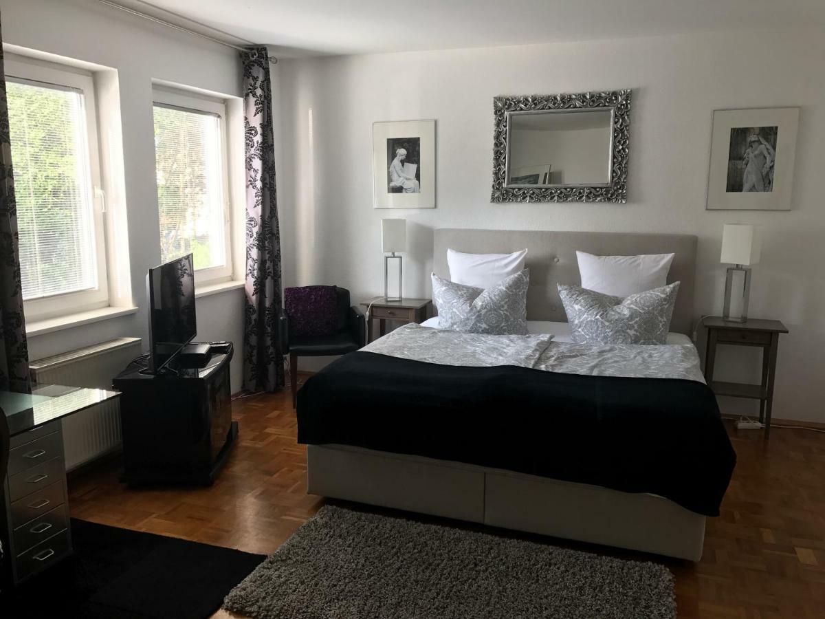 Apartmenthaus Zentrum Komfort Apartments Mit Minikuchen Verschiedener Grossen Кассель Екстер'єр фото