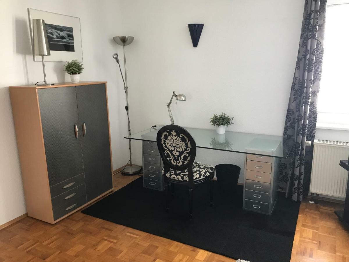 Apartmenthaus Zentrum Komfort Apartments Mit Minikuchen Verschiedener Grossen Кассель Екстер'єр фото